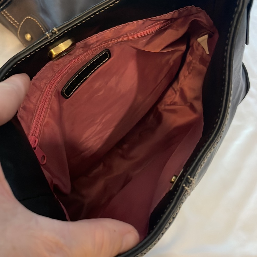 Lot of 2 Tommy Hilfiger shoulder Purses Brown & Black - Picture 5 of 7
